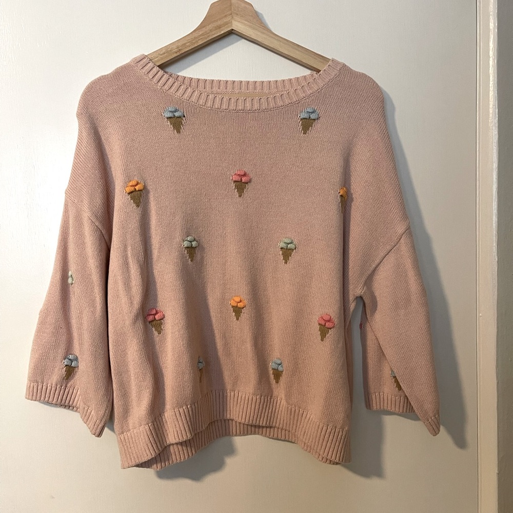 Woman’s ice cream loft sweater